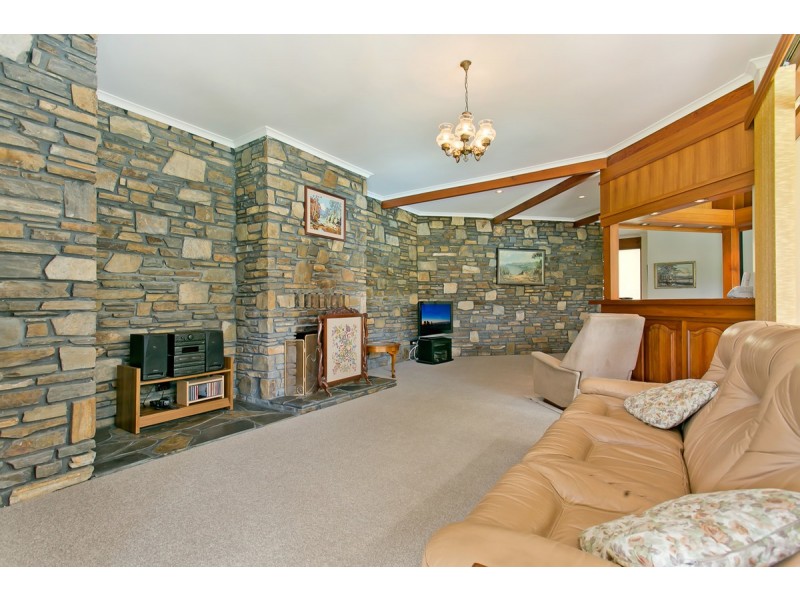 10 Allumba Drive, Ironbank SA 5153