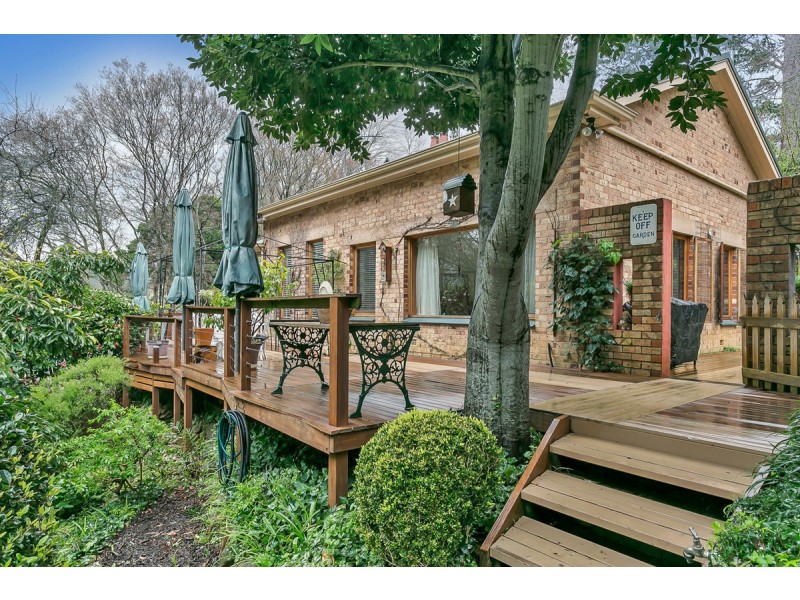 36 Avenue Road, Stirling SA 5152