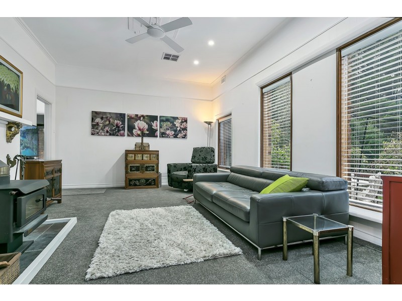 36 Avenue Road, Stirling SA 5152