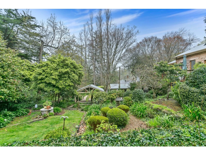 36 Avenue Road, Stirling SA 5152