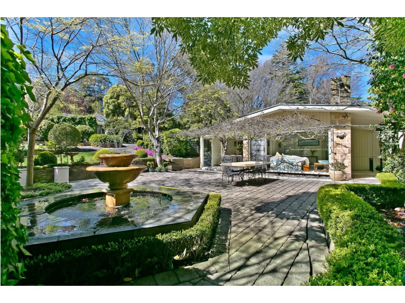 8 Hawthorn Road, Stirling SA 5152