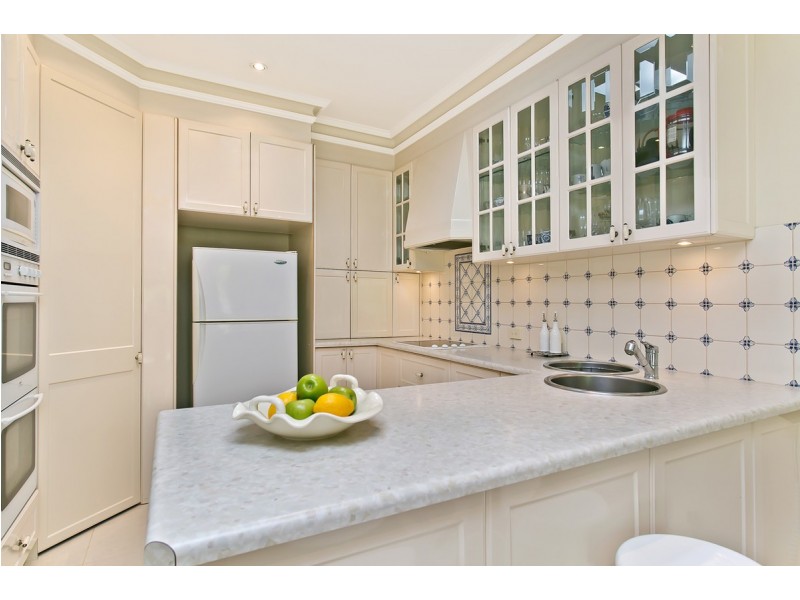 8 Hawthorn Road, Stirling SA 5152