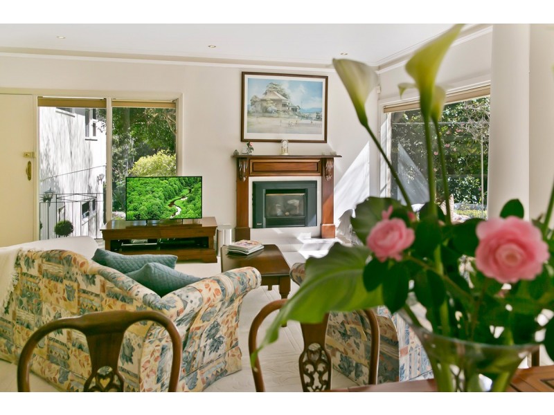 8 Hawthorn Road, Stirling SA 5152