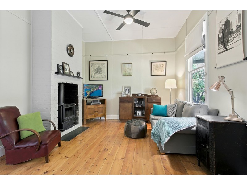 27 Railway Avenue, Bridgewater SA 5155