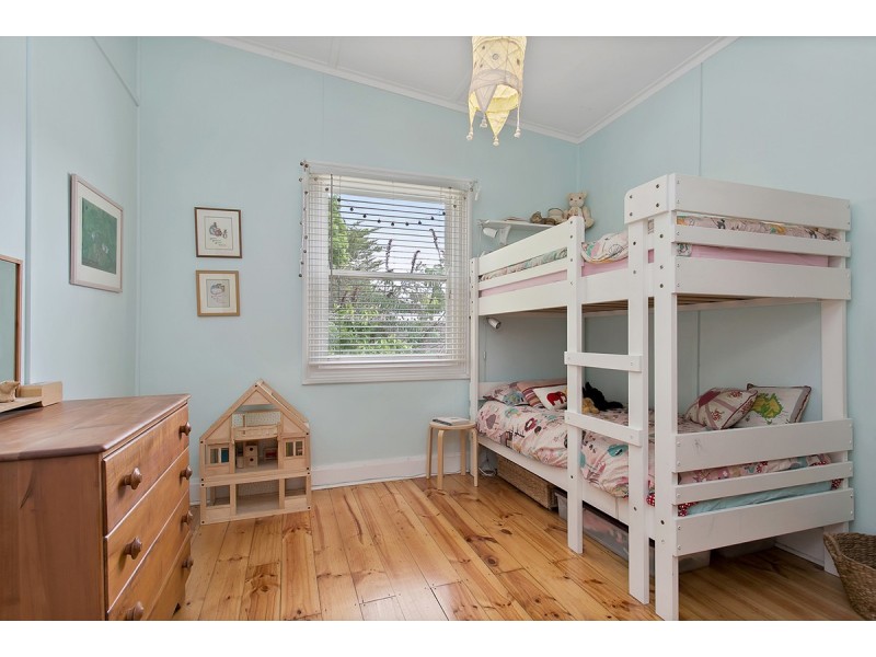 27 Railway Avenue, Bridgewater SA 5155