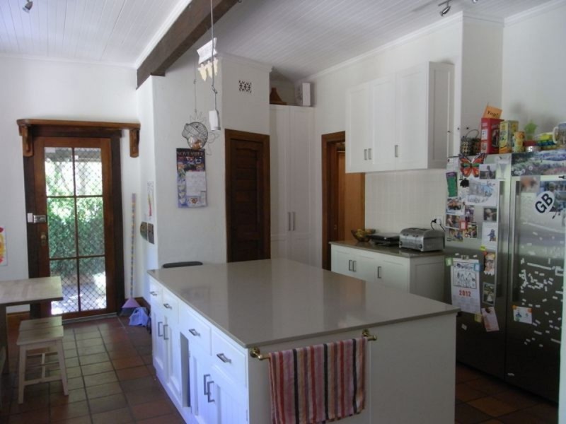 25 Kanyaka Road, Aldgate SA 5154