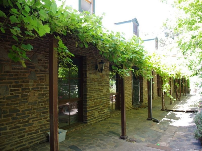 25 Kanyaka Road, Aldgate SA 5154