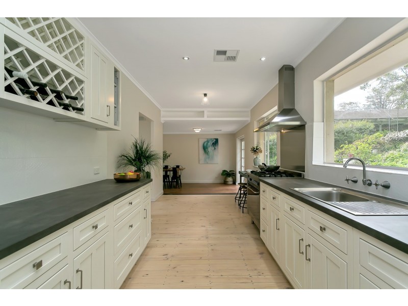 9 Fullgrabe Drive, Crafers SA 5152