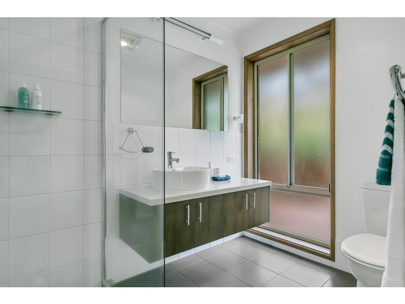 11 Cummins Drive, Summertown SA 5141