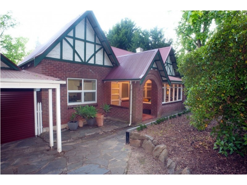 42 Pomona Road, Stirling SA 5152