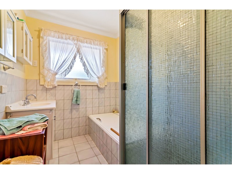 13 Jacaranda Drive, Woodside SA 5244