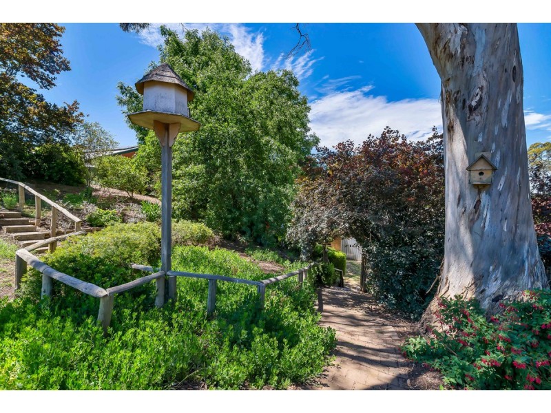 13 Jacaranda Drive, Woodside SA 5244