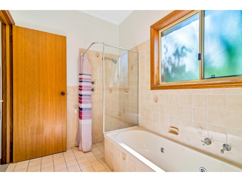 5 Rudd Court, Bridgewater SA 5155