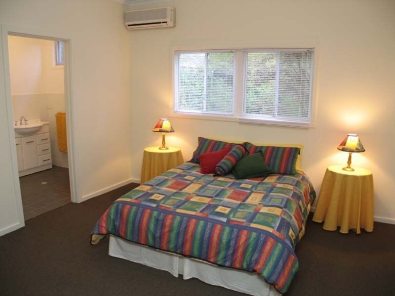 1 Salmon Avenue, Crafers SA 5152