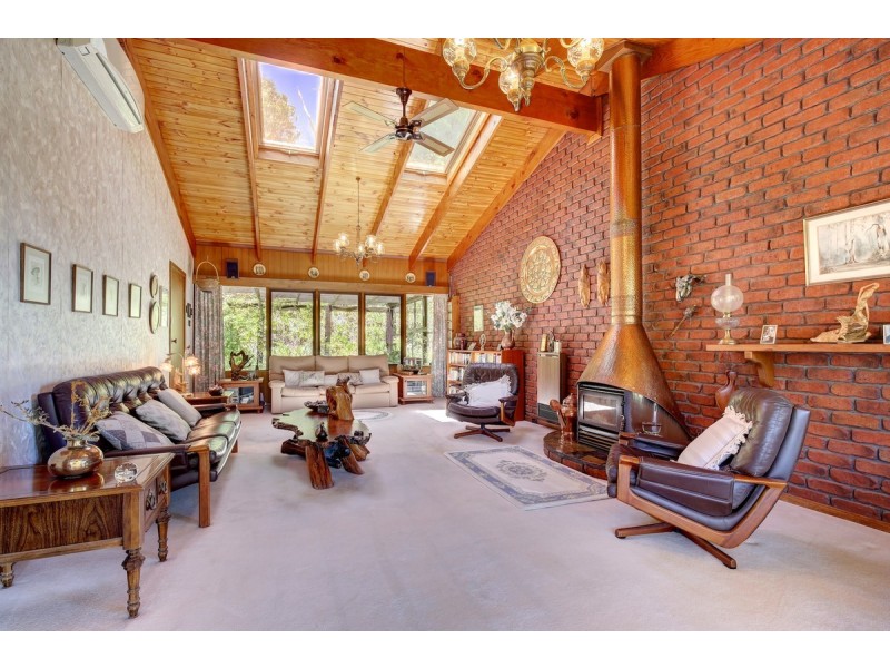 24 Glen Street, Crafers West SA 5152