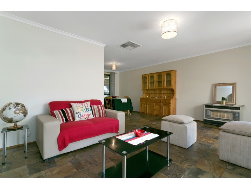 12 Nickel Drive, Aberfoyle Park SA 5159