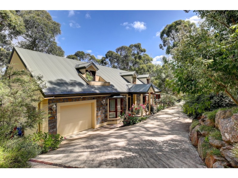27 Heath Road, Crafers West SA 5152