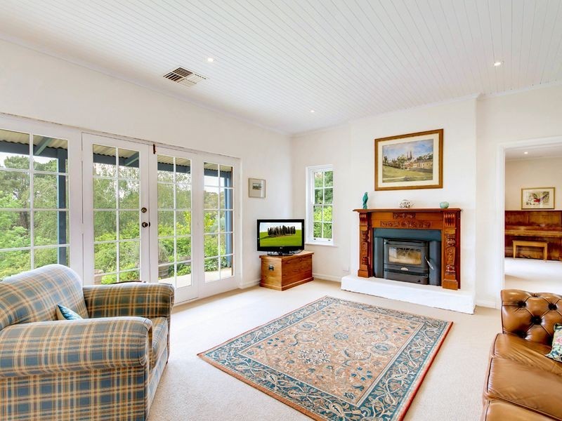 117 Cave Avenue, Bridgewater SA 5155