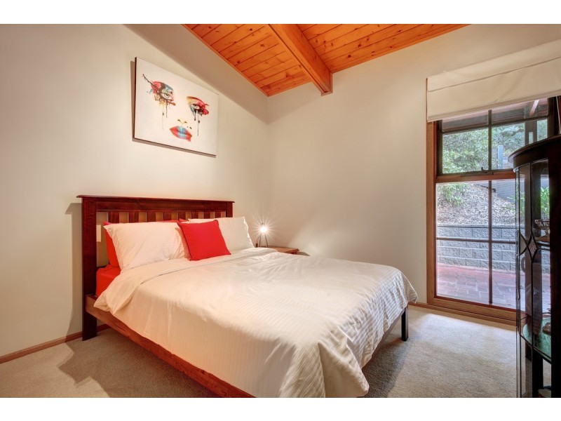 84 Emmett Road, Crafers West SA 5152