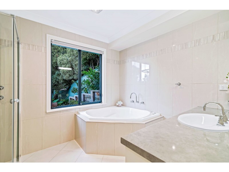 6 Oratava Avenue, Bridgewater SA 5155