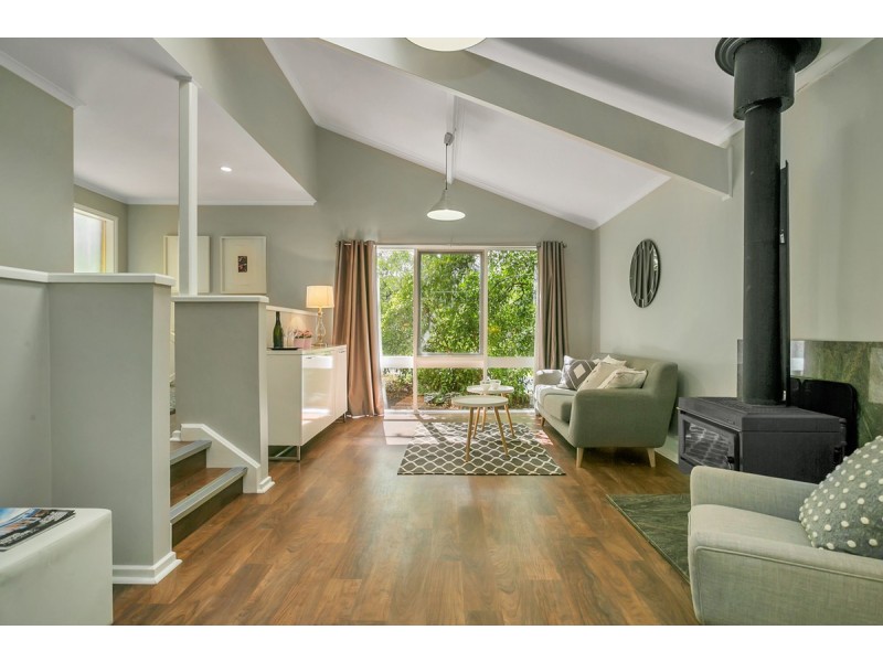 4 Cave Avenue, Bridgewater SA 5155