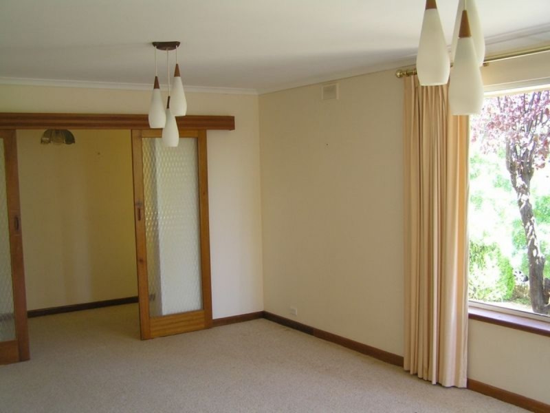 14 Offler Avenue, Bellevue Heights SA 5050