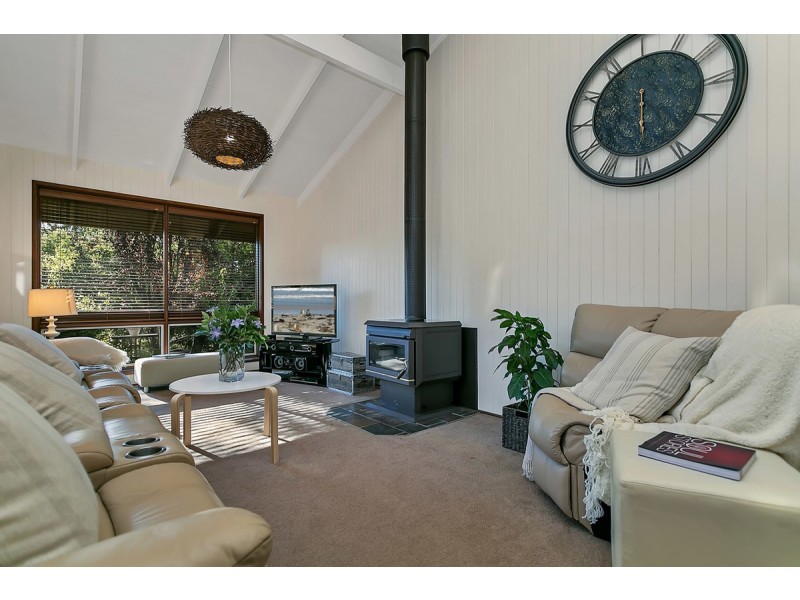 16 First Avenue, Bridgewater SA 5155