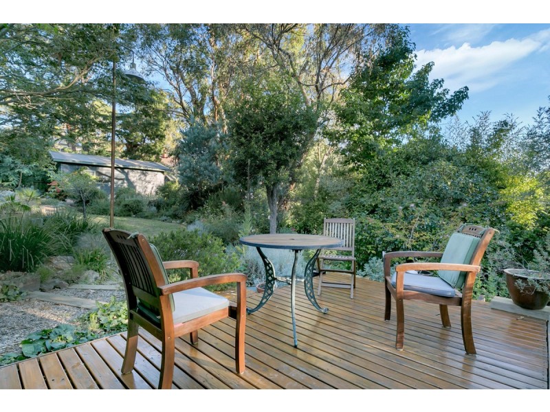 6 First Avenue, Bridgewater SA 5155