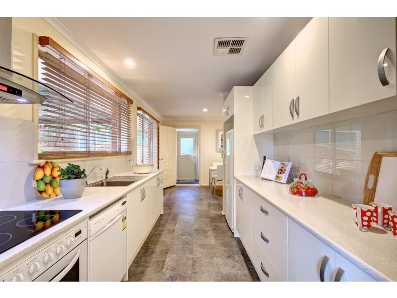 3 Hill Street, Crafers West SA 5152