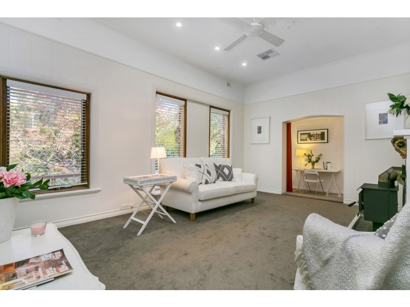 36 Avenue Road, Stirling SA 5152