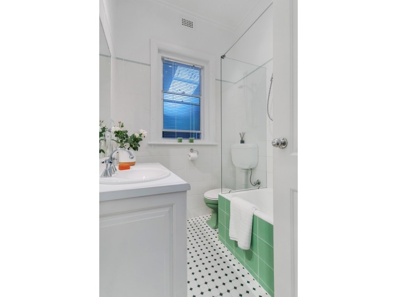 36 Avenue Road, Stirling SA 5152