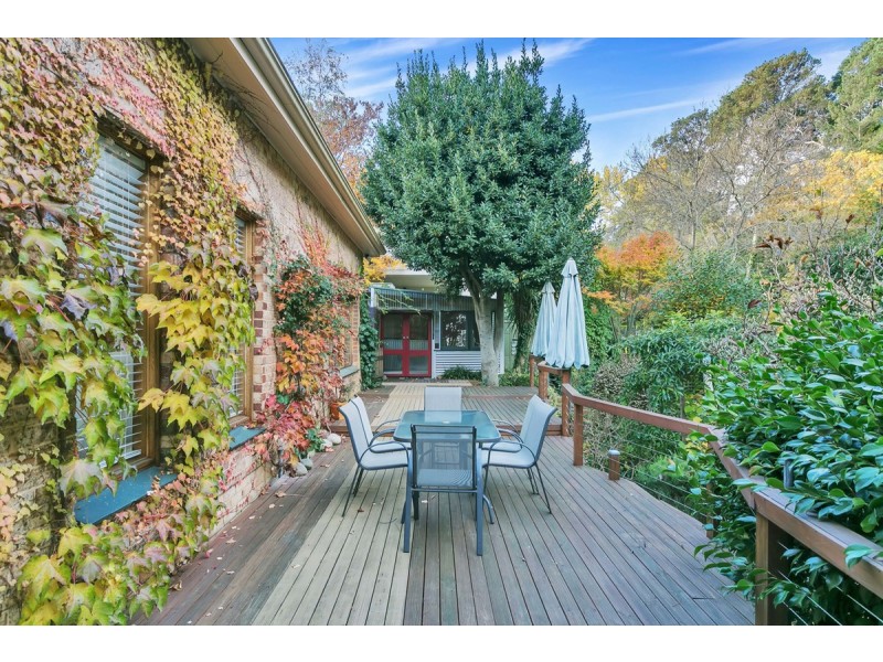 36 Avenue Road, Stirling SA 5152