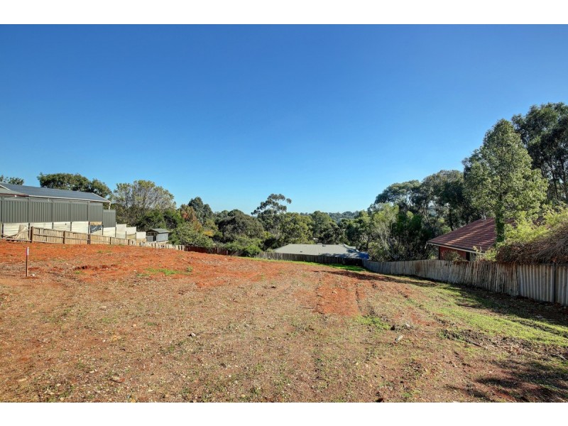 10A Currawong Crescent, Coromandel Valley SA 5051