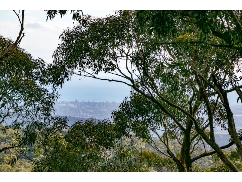 2 Summer Hill Drive, Crafers SA 5152