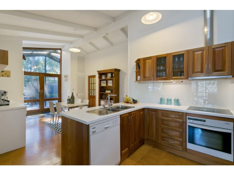 2 Albert Avenue, Crafers West SA 5152