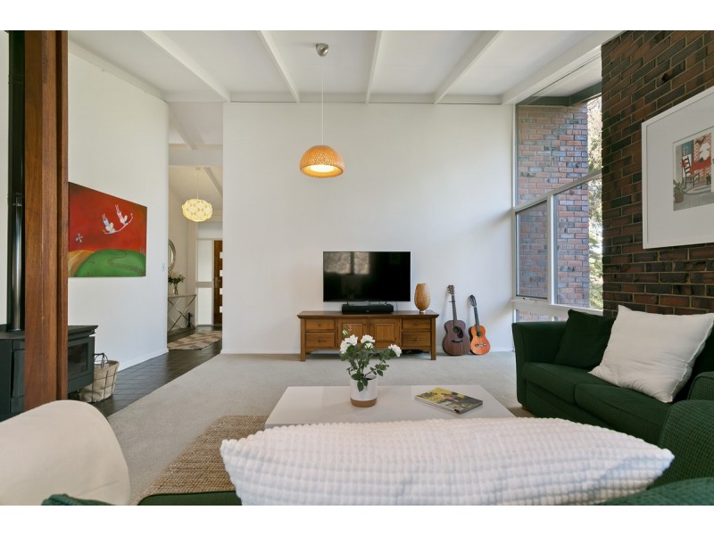 2 Albert Avenue, Crafers West SA 5152