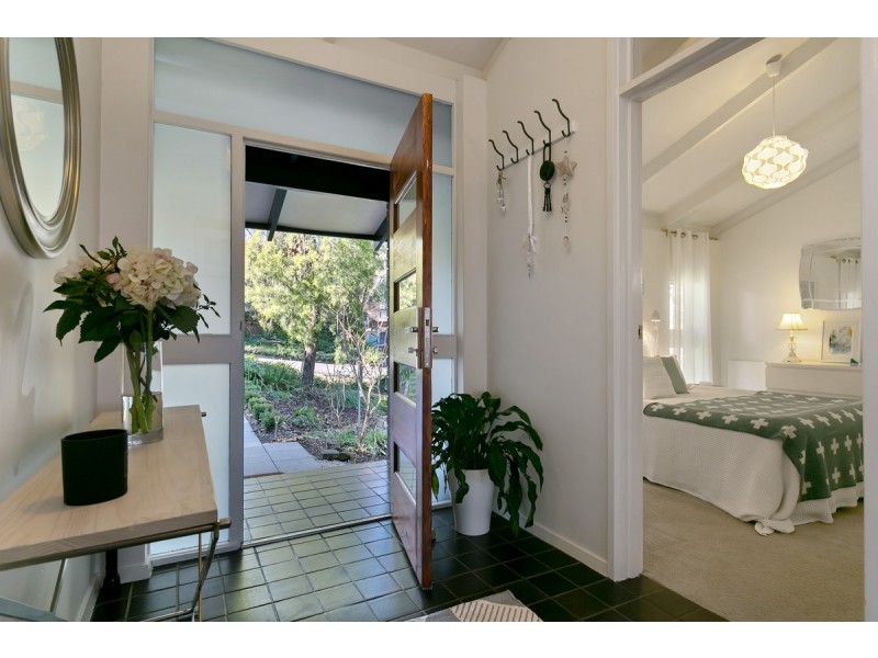 2 Albert Avenue, Crafers West SA 5152