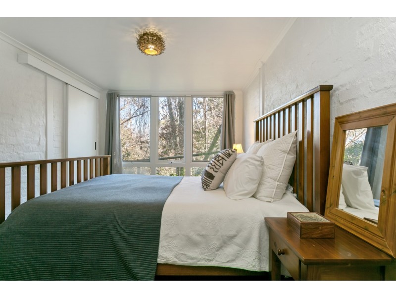 2 Albert Avenue, Crafers West SA 5152