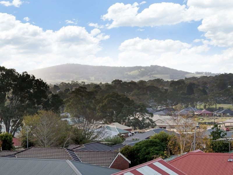 13 Lorikeet Road, Mount Barker SA 5251