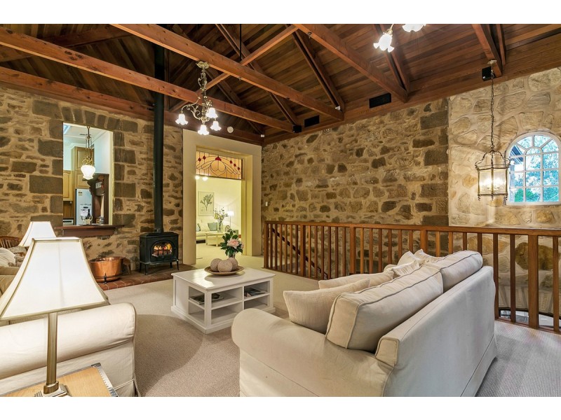 36 Cox Creek Road, Crafers SA 5152