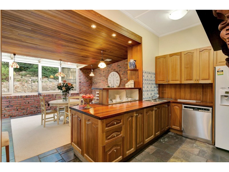 36 Cox Creek Road, Crafers SA 5152