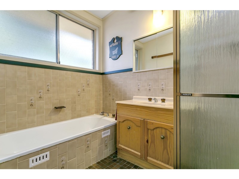 1 Bridge Street, Bridgewater SA 5155