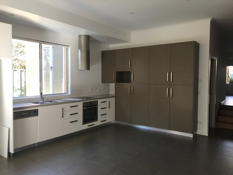 16 Johnston Street, Stirling SA 5152