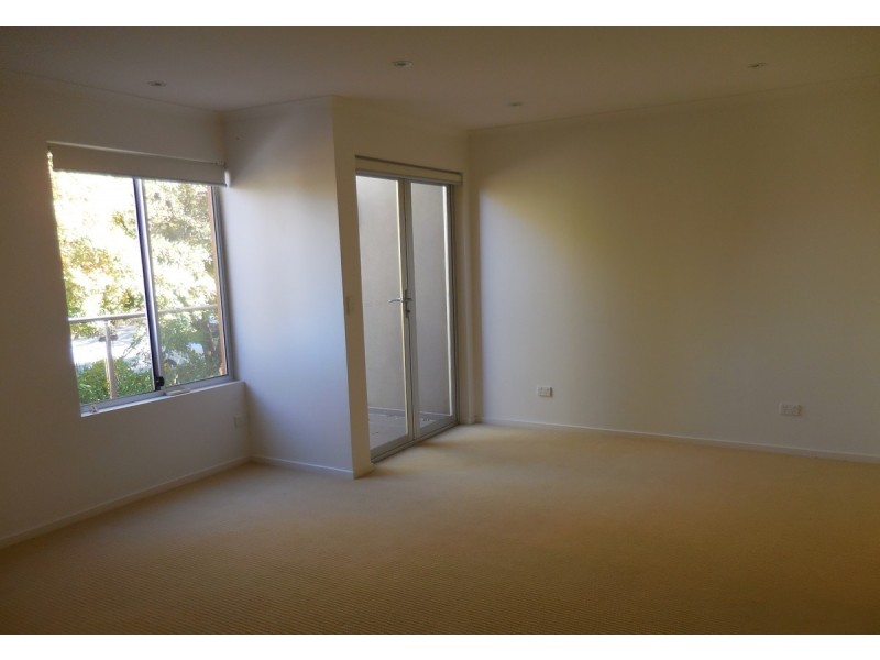 16 Johnston Street, Stirling SA 5152