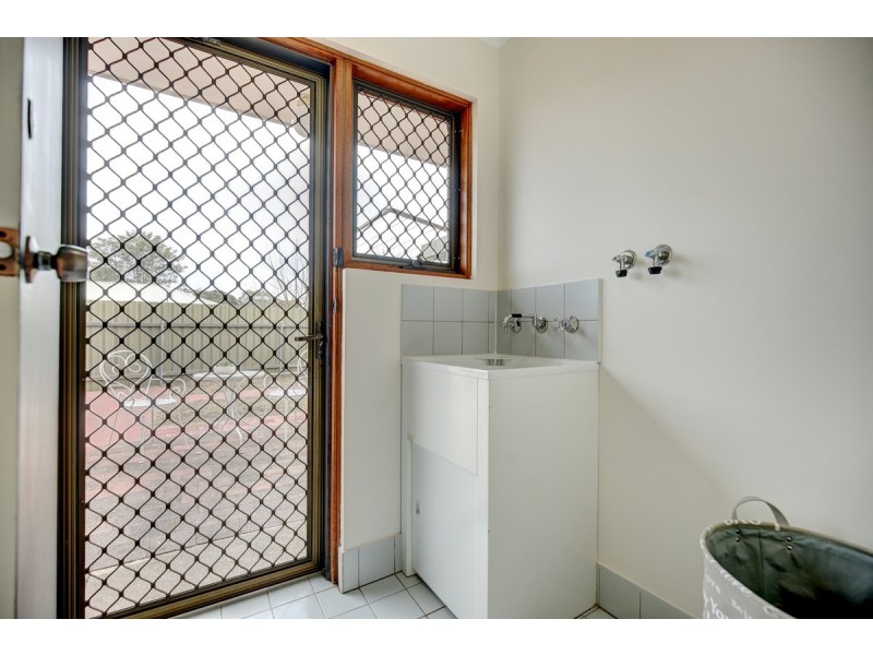 2/27 Epstein Drive, Morphett Vale SA 5162