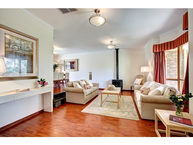 16 Sandercock Road, Crafers SA 5152