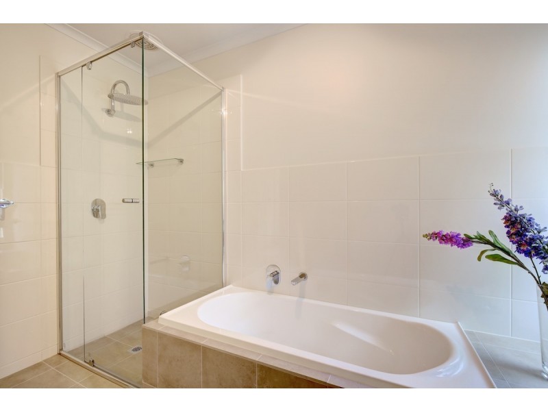 16 Sandercock Road, Crafers SA 5152