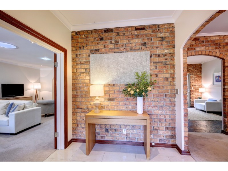 70 Emmett Road, Crafers West SA 5152