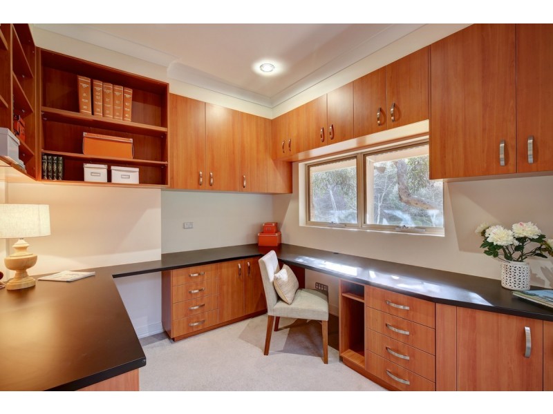 70 Emmett Road, Crafers West SA 5152