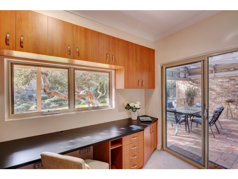 70 Emmett Road, Crafers West SA 5152